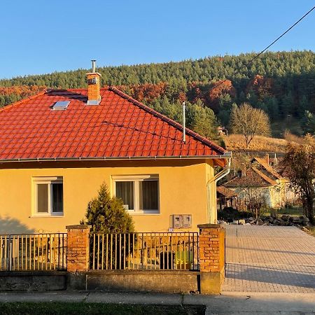 Kristof Vendeghaz Hotell Bükkszék Exteriör bild