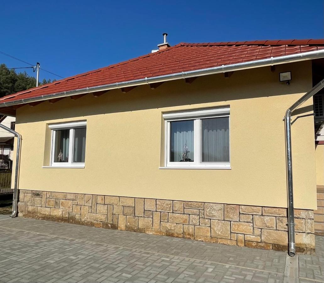 Kristof Vendeghaz Hotell Bükkszék Exteriör bild